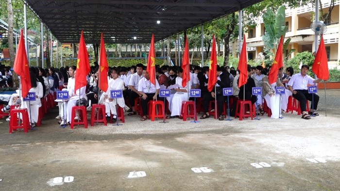 Khai giảng lộc ninh